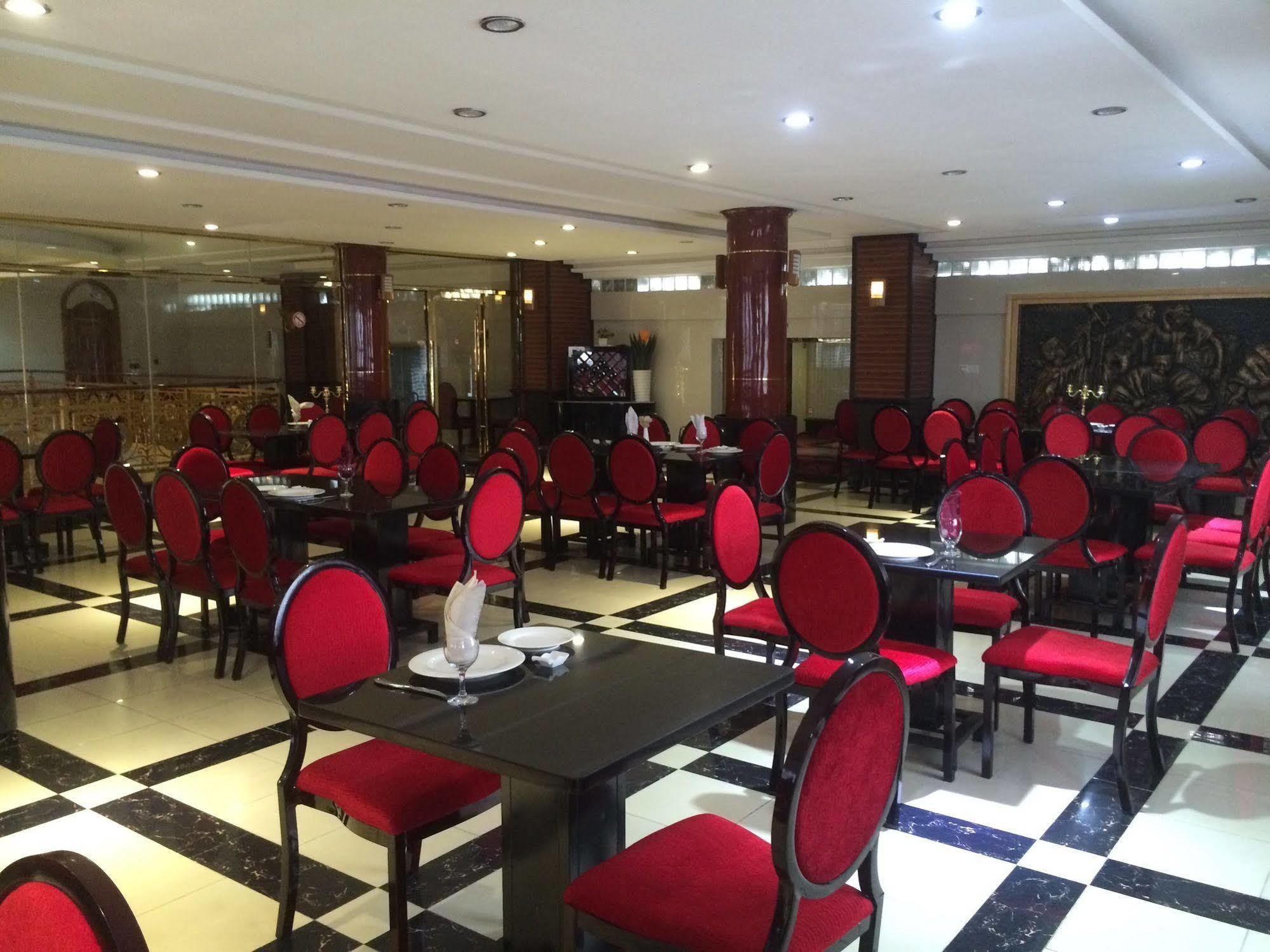 Sun Beach Hôtel Cotonou Exterior foto
