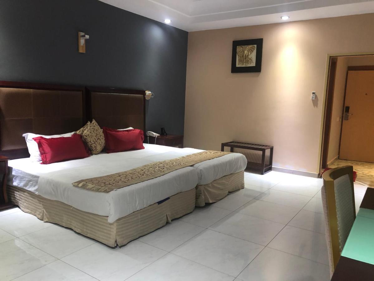 Sun Beach Hôtel Cotonou Exterior foto