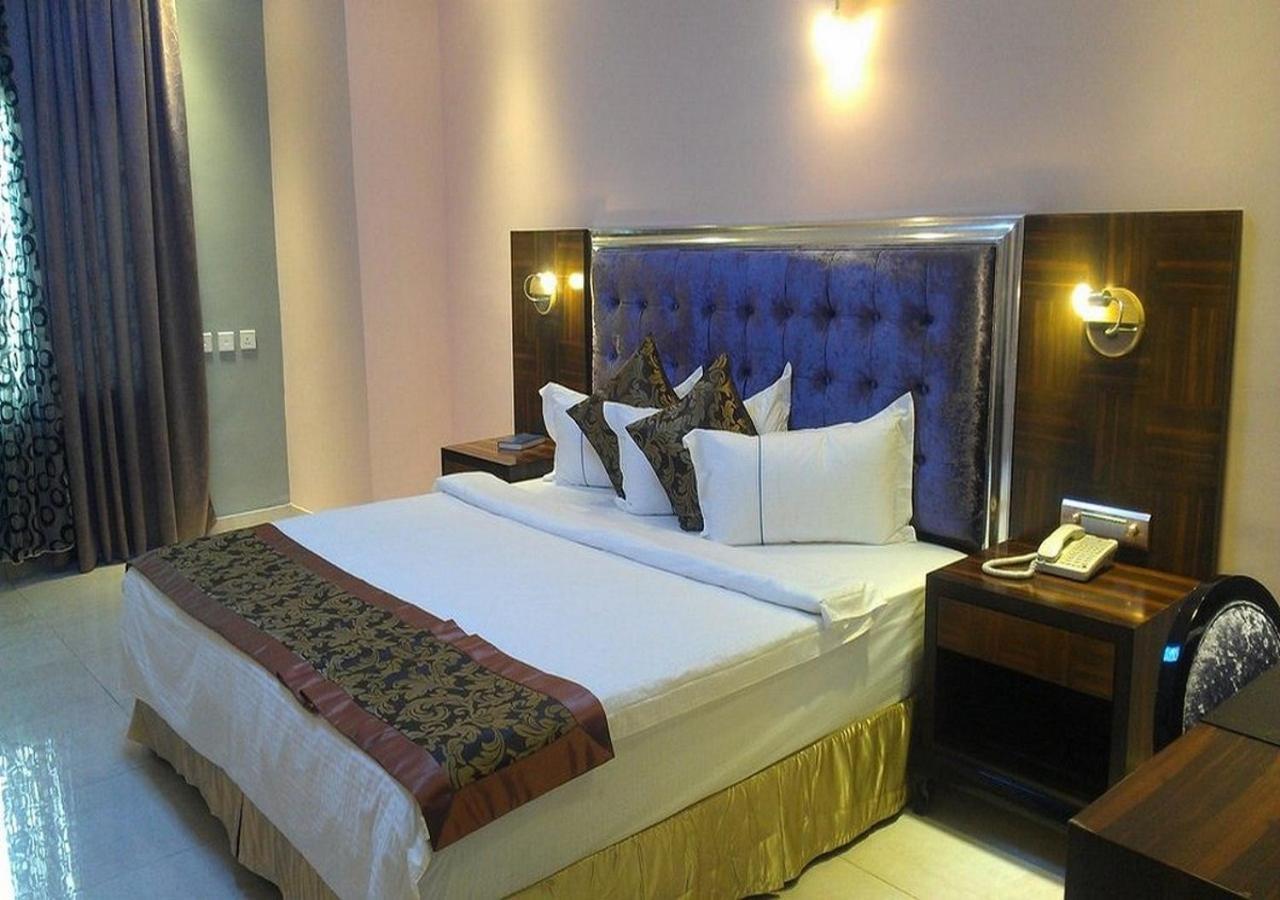 Sun Beach Hôtel Cotonou Exterior foto